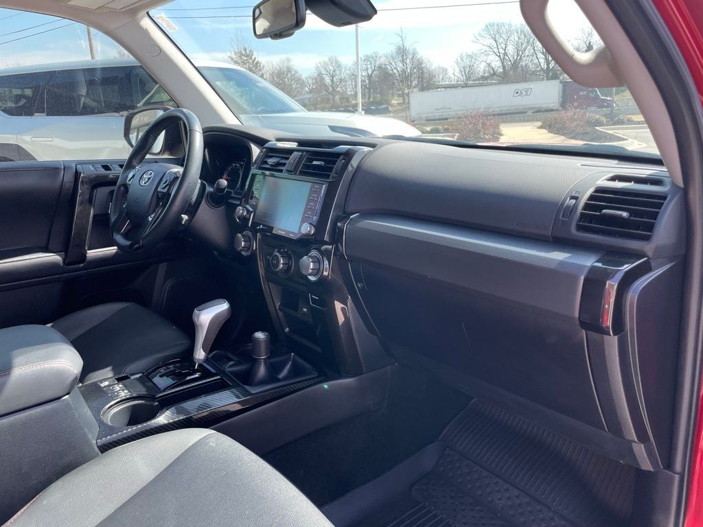 2023 Toyota 4Runner TRD Off-Road Premium - SUNROOF / NAVIGATION
