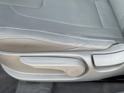 2025 Hyundai Elantra SEL Sport - 39 MPG / APPLE CARPLAY