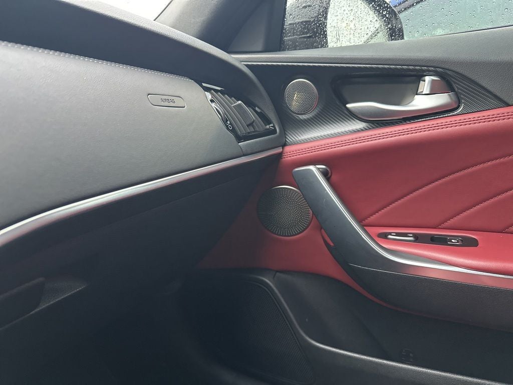2022 Kia Stinger GT2 - RED INTERIOR PKG / ALL WHEEL DRIVE