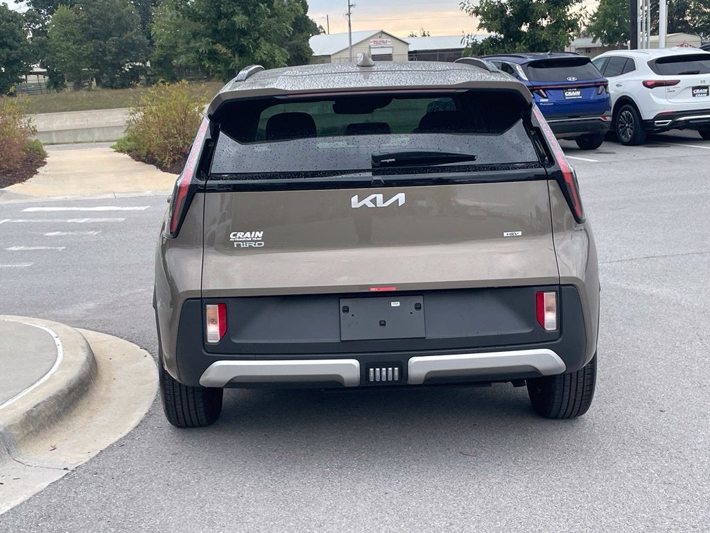 2027 Kia Niro LX