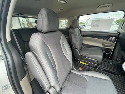 2026 Kia Carnival LX