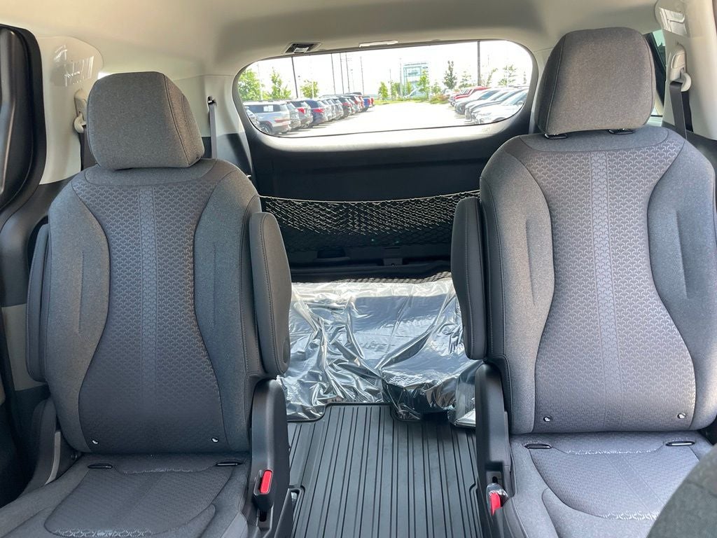 2026 Kia Carnival LX