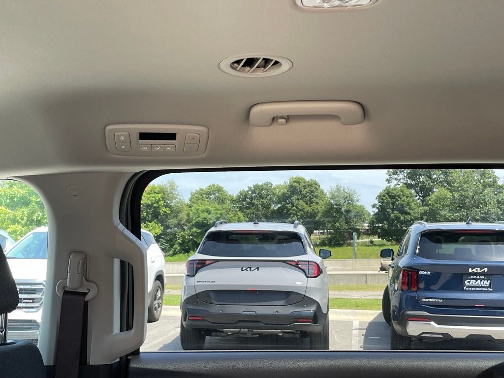 2026 Kia Carnival LX