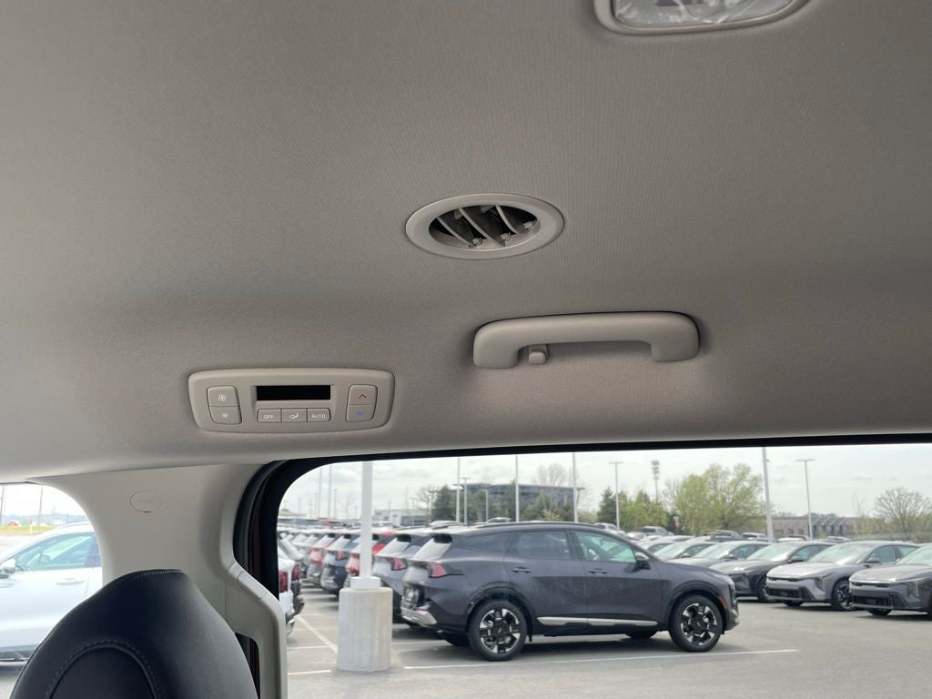 2026 Kia Carnival LXS