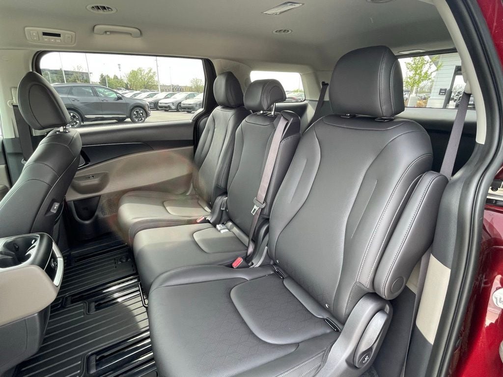 2026 Kia Carnival LXS