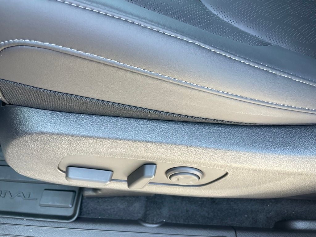 2026 Kia Carnival Hybrid LXS