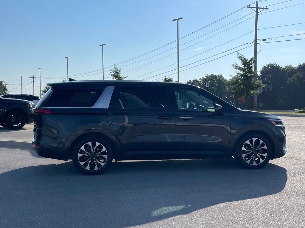 2024 Kia Carnival EX - 8 PASSENGER / NAVIGATION SYSTEM