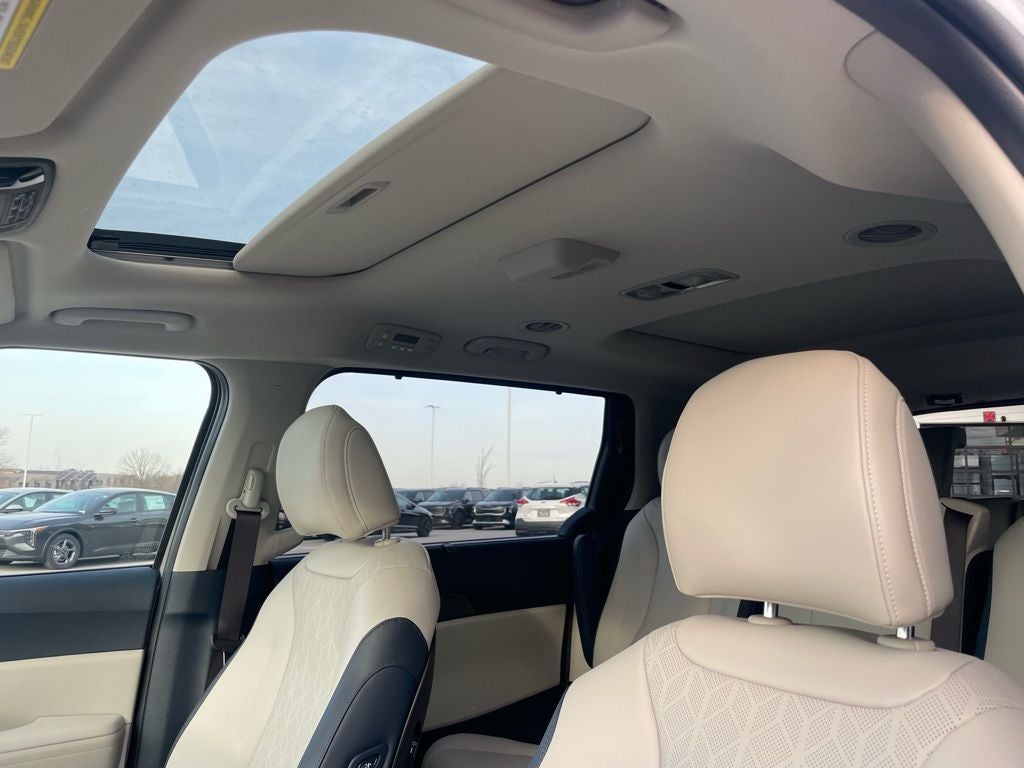 2026 Kia Carnival SX