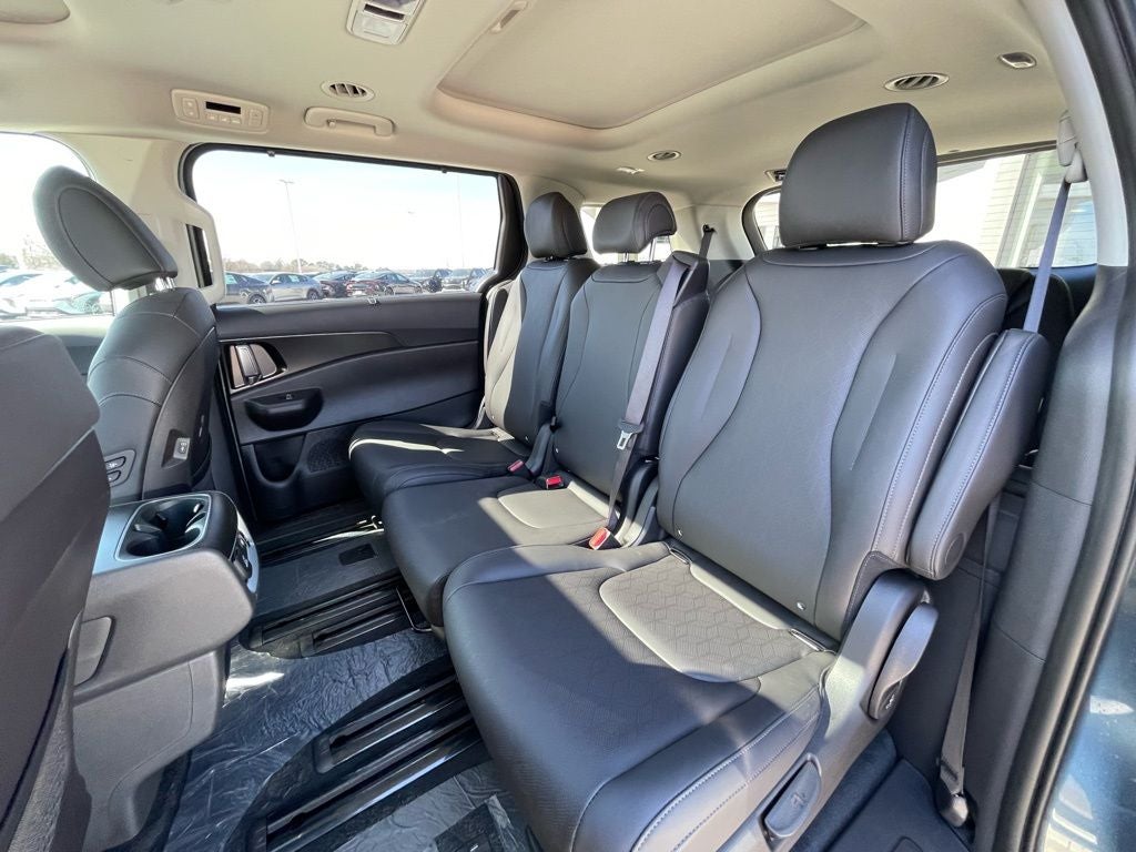 2026 Kia Carnival SX