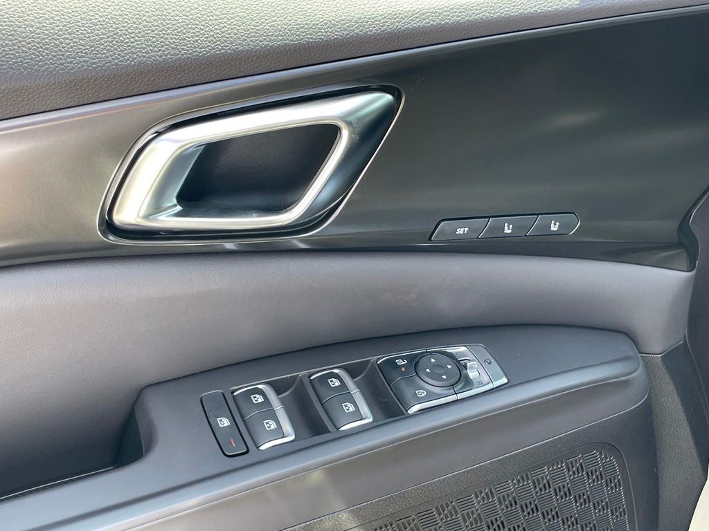 2027 Kia Carnival Hybrid SX