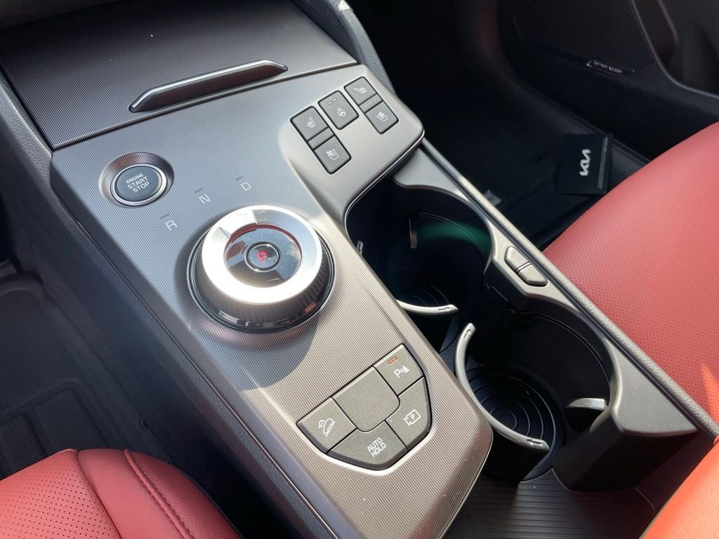 2026 Kia Sportage Hybrid SX-Prestige - CARMINE RED INTERIOR PKG