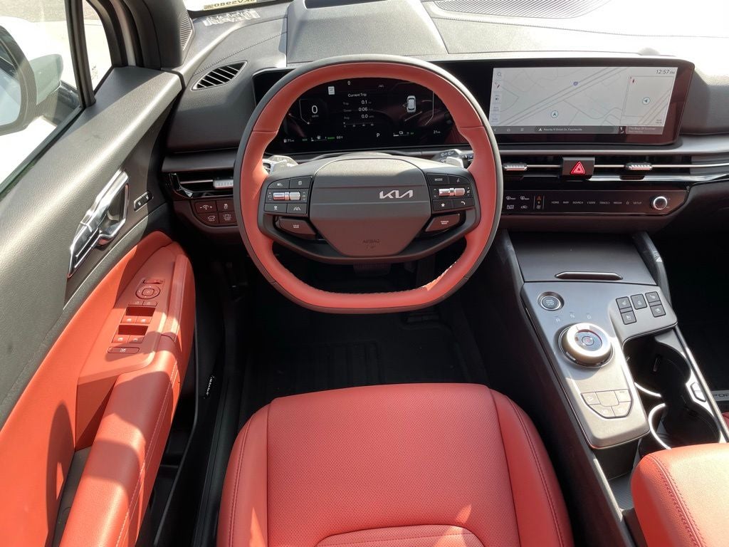 2026 Kia Sportage Hybrid SX-Prestige - CARMINE RED INTERIOR PKG