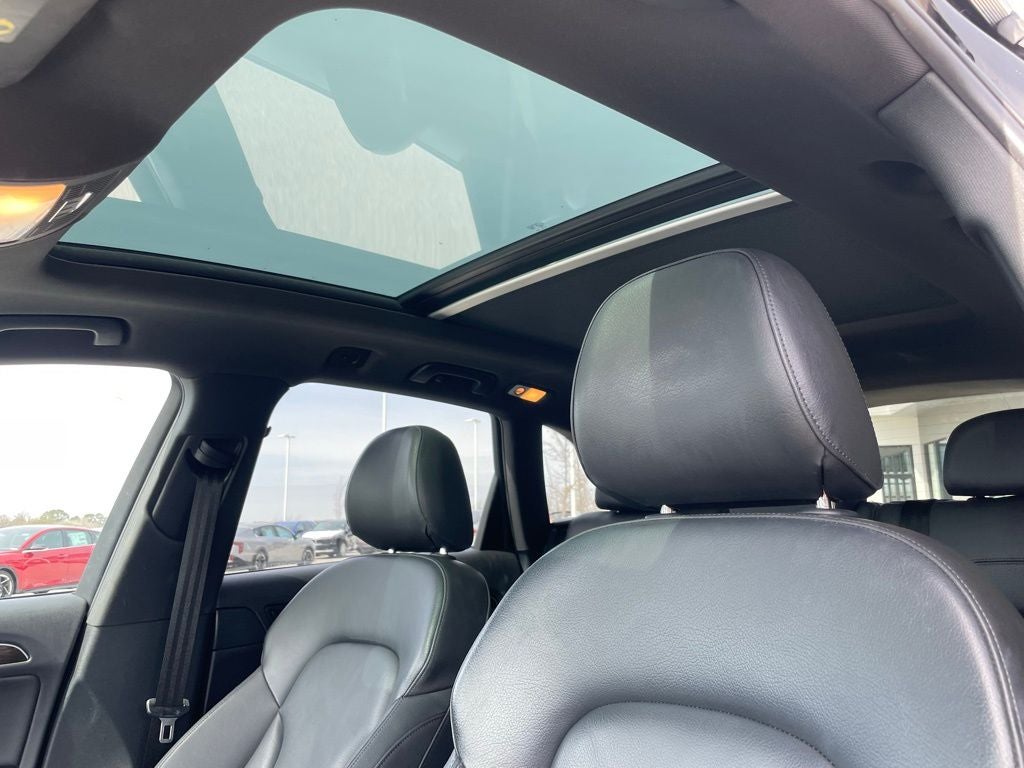 2016 Audi Q5 3.0T Prestige QUATTRO - HEATED CUP HOLDERS / PANORAMIC ROOF