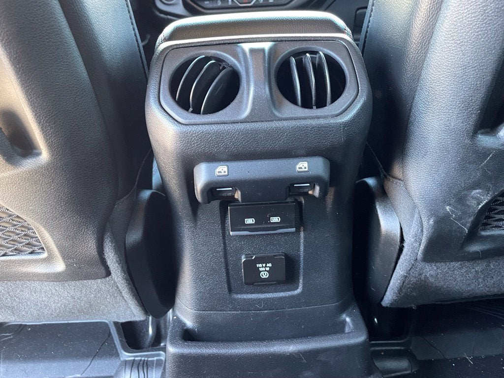 2021 Jeep Wrangler Unlimited Rubicon Power Roof, Leather, Navi, Heated Seats