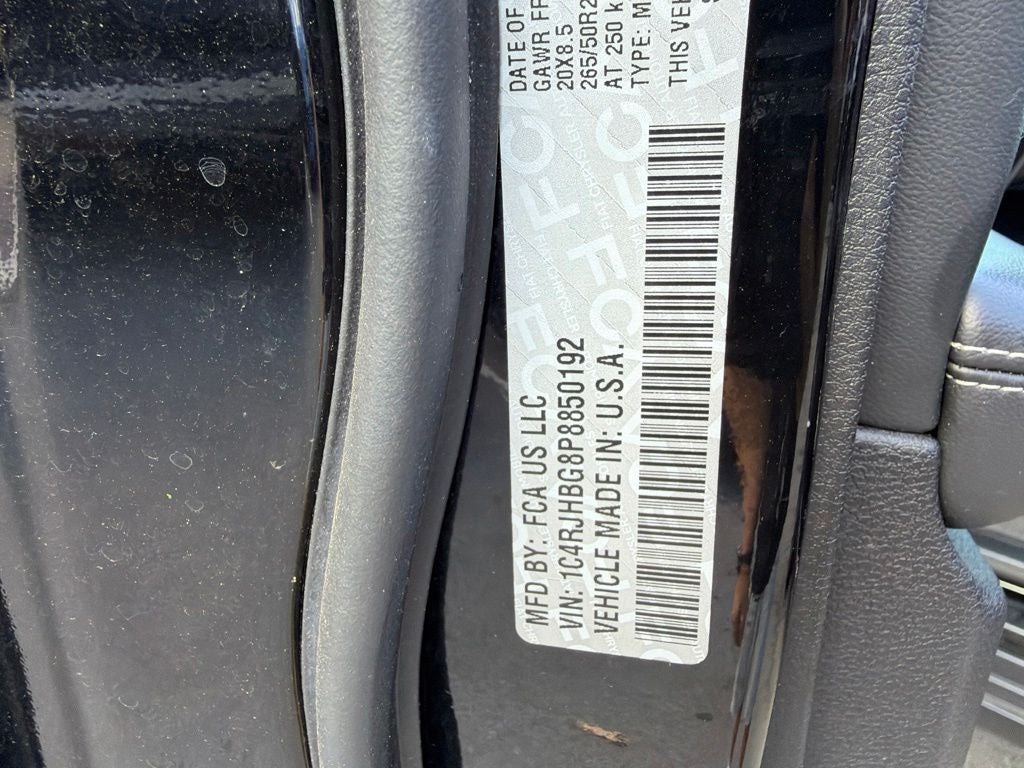 2023 Jeep Grand Cherokee Limited Black Appearance Pkg, CarFax One Owner