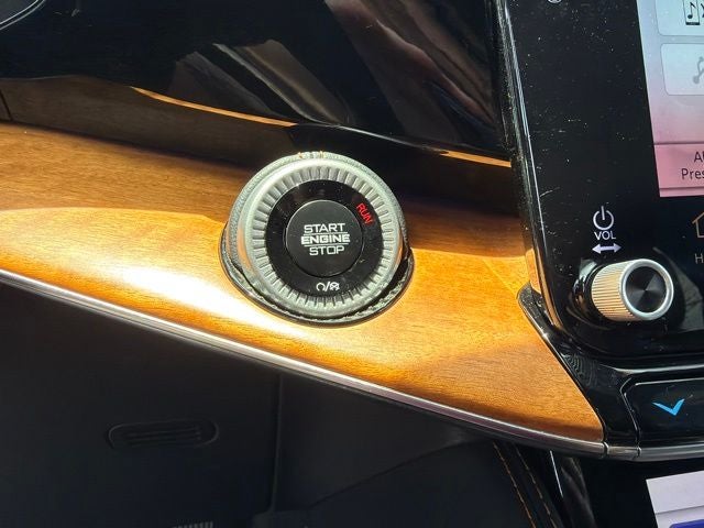 2024 Jeep Grand Wagoneer L Series III