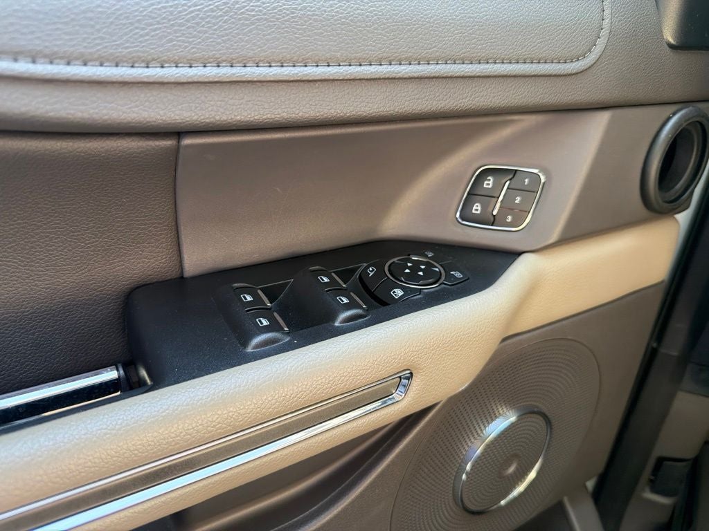 2021 Ford Expedition XLT LEATHER, BUCKETS, PANO ROOF