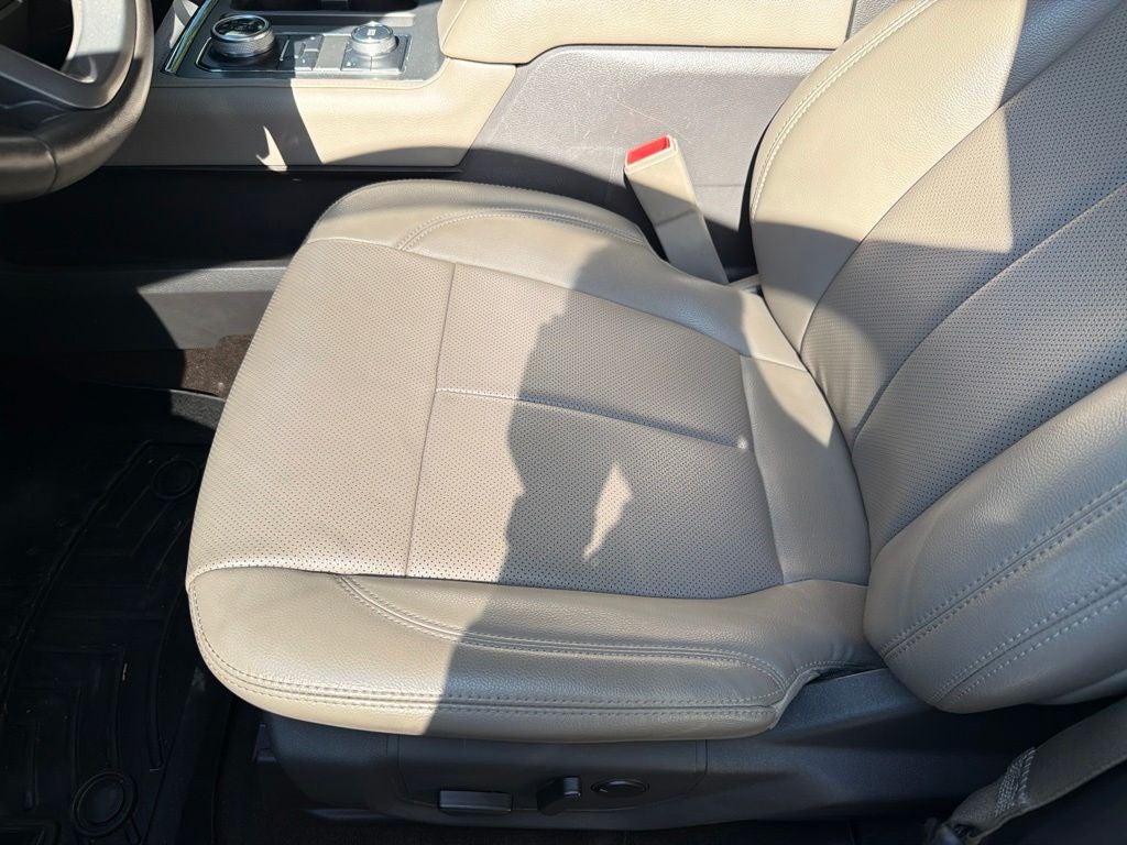 2021 Ford Expedition XLT LEATHER, BUCKETS, PANO ROOF
