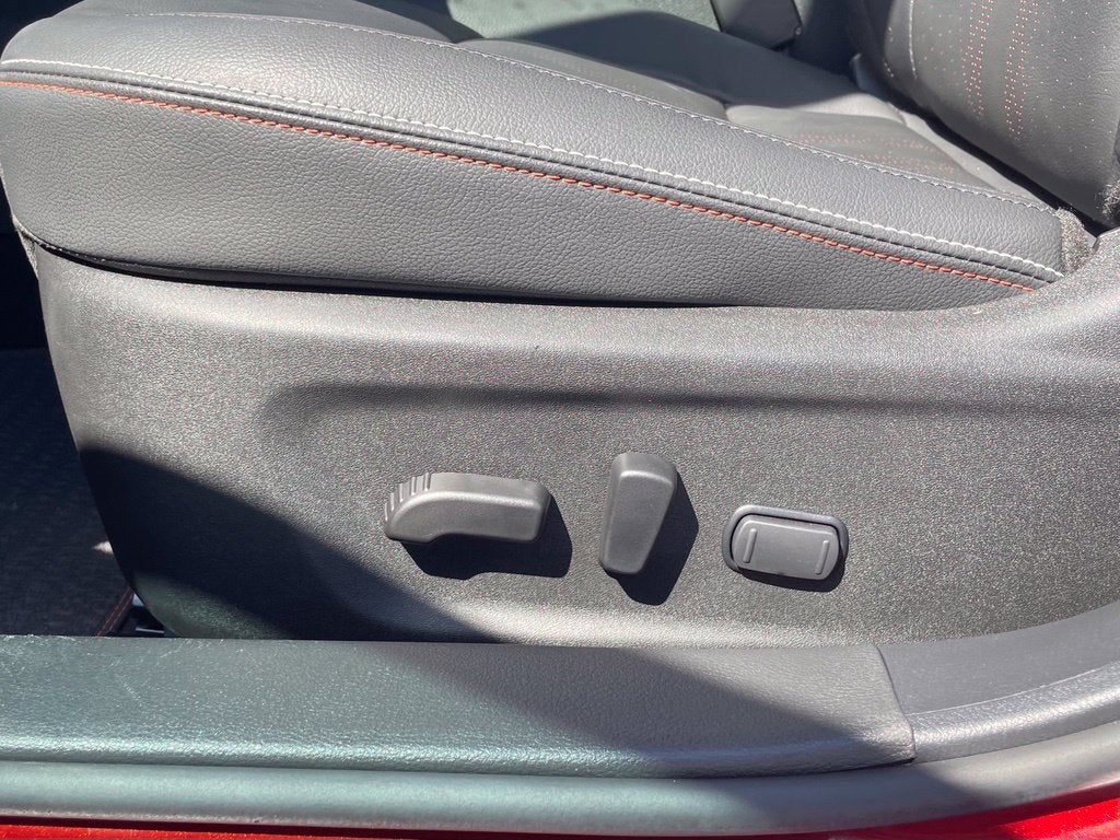 2025 Nissan Altima 2.5 SR CLEAN CARFAX 1-OWNER