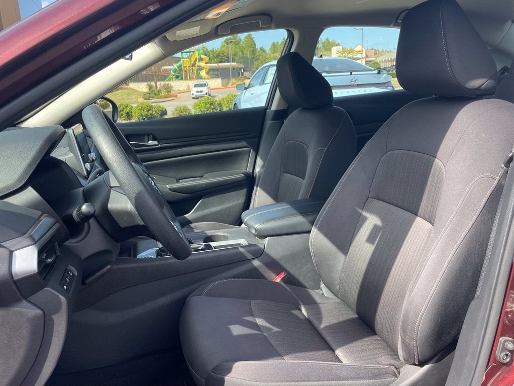2025 Nissan Altima 2.5 SV CLEAN CARFAX 1-OWNER