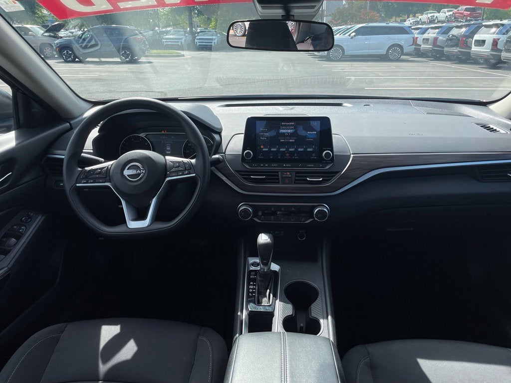 2025 Nissan Altima 2.5 SV CLEAN CARFAX 1-OWNER