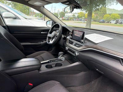 2025 Nissan Altima 2.5 SV CarFax 1-OWNER