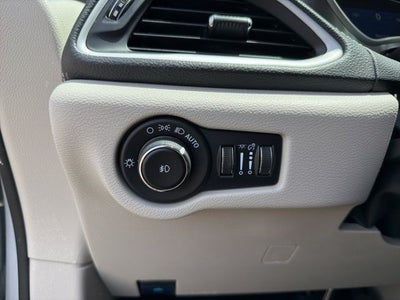 2023 Chrysler Pacifica Hybrid Touring L