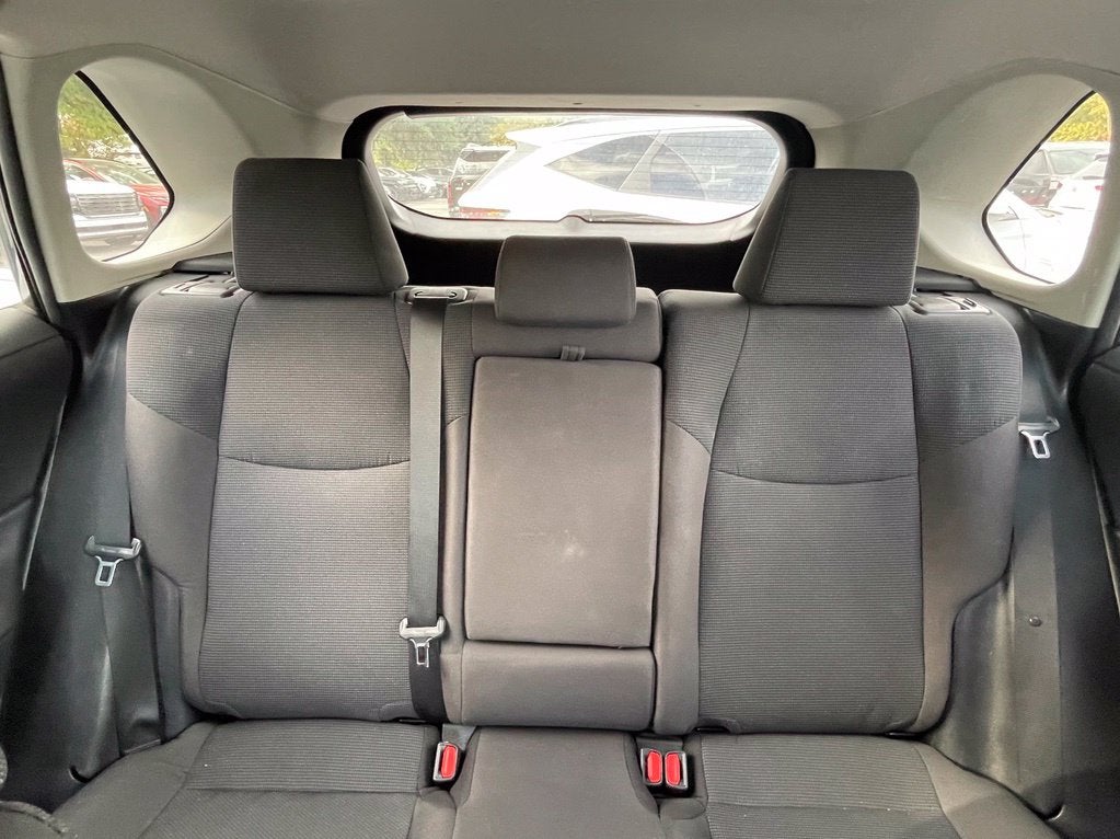 2019 Toyota RAV4 LE Clean CarFax, Blind Spot Warning