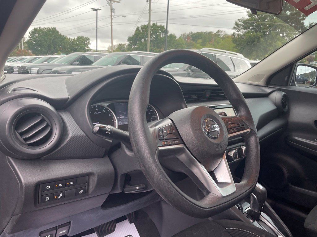 2021 Nissan Kicks S CarFax One Owner