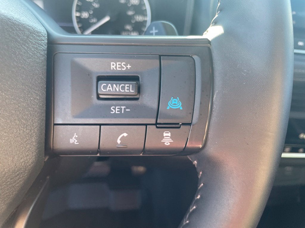 2025 Nissan Rogue SV Clean CarFax, One Owner