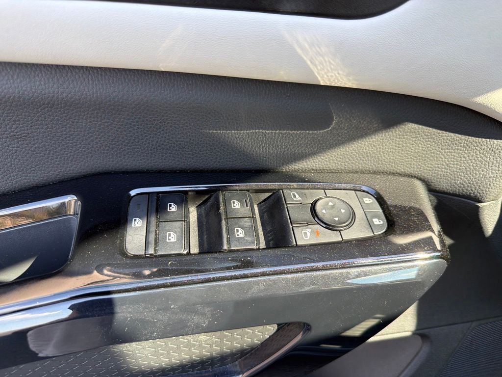 2022 Nissan Pathfinder SV 4WD, Clean CarFax, CarFax One Owner
