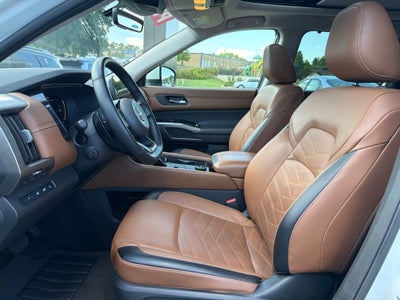 2024 Nissan Pathfinder Platinum CLEAN CARFAX