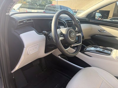2024 Hyundai Tucson Limited Pano Roof, Leather, Clean CarFax, One Owner