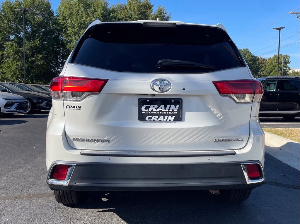 2018 Toyota Highlander Limited Platinum Leather, One Owner, Moonroof, Third Row