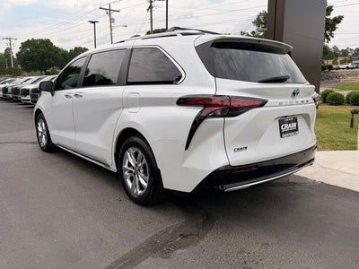 2023 Toyota Sienna Limited 7 Passenger