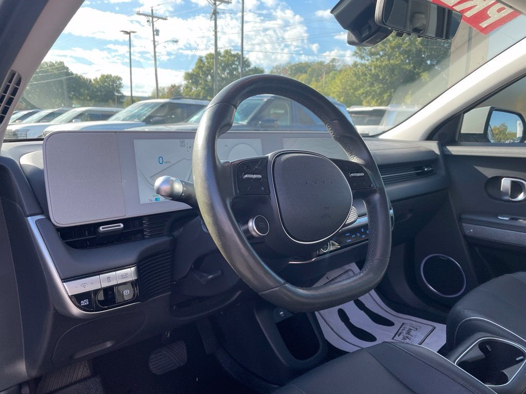 2024 Hyundai IONIQ 5 Limited Long Range, Pano Roof, One Owner, Leather