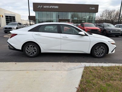 2024 Hyundai Elantra SEL