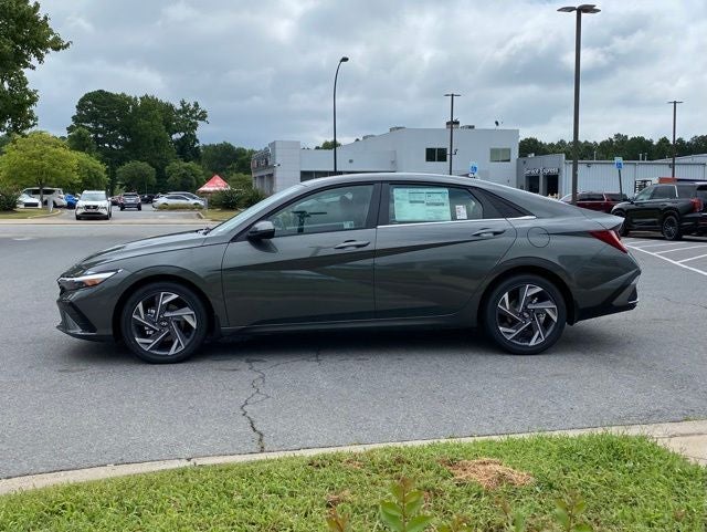 2025 Hyundai Elantra Limited