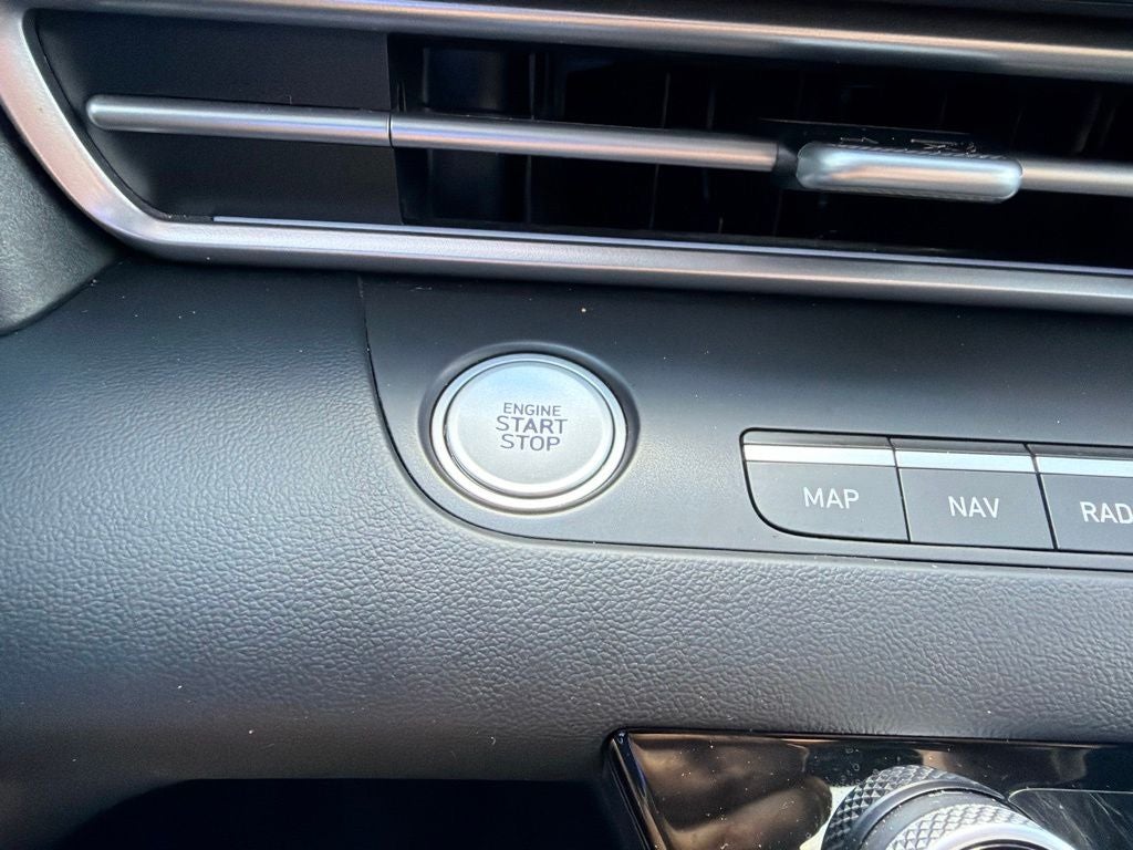 2025 Hyundai Elantra SEL Convenience CARFAX 1-Owner