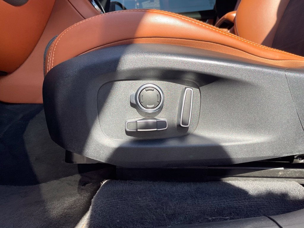 2023 Jaguar F-PACE SVR Clean CarFax, Leather, Moonroof