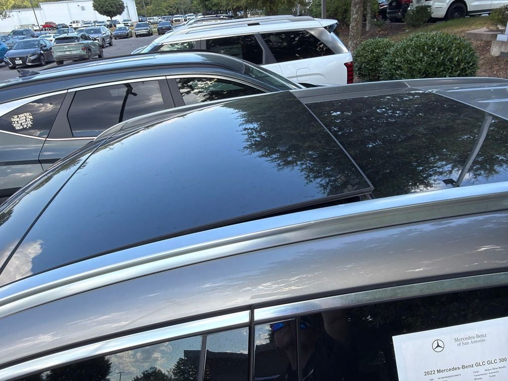 2022 Mercedes-Benz GLC GLC 300 Pano Moonroof, Clean CarFax