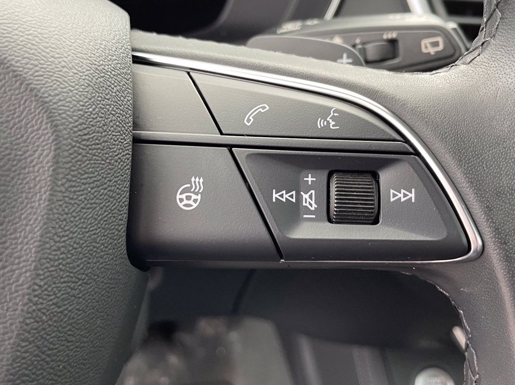 2024 Audi Q5 40 Premium Plus quattro