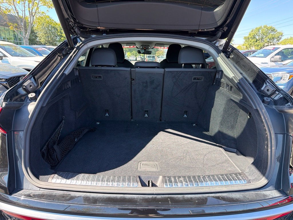 2025 Audi Q5 Sportback 2.0T Premium Plus quattro