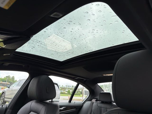 2019 BMW 5 Series 540i