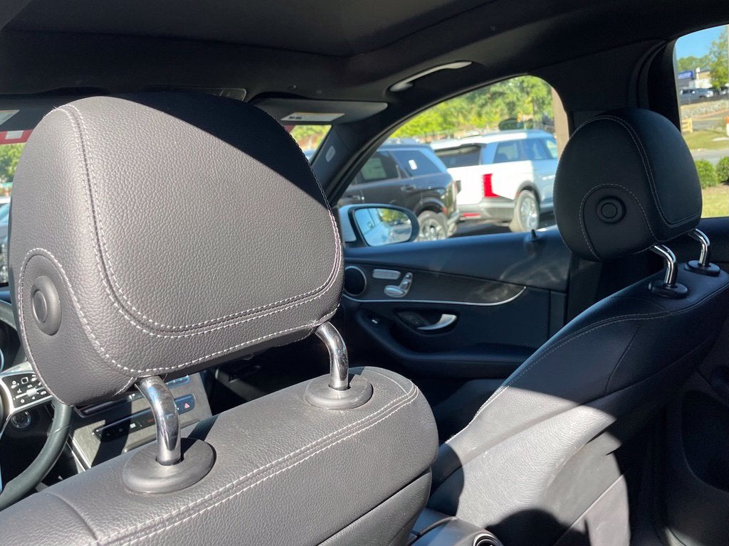 2020 Mercedes-Benz GLC GLC 300 Pano Roof, Leather, Low Miles, One Owner