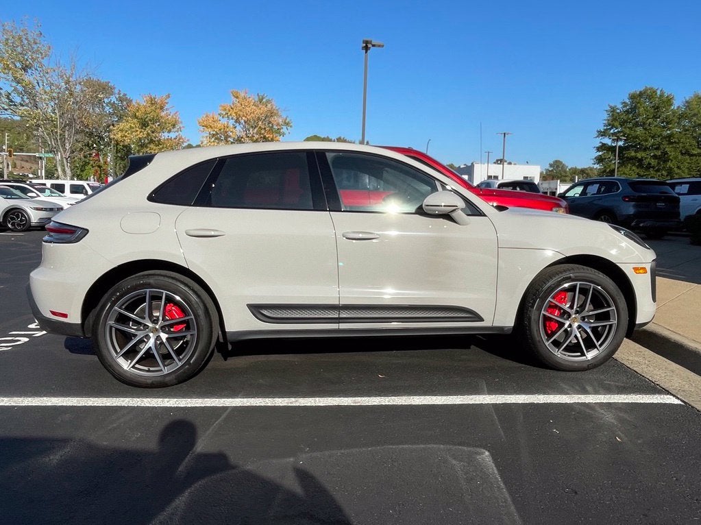 2022 Porsche Macan S Premium Plus Pkg, Clean CarFax, One Owner, Low Mil