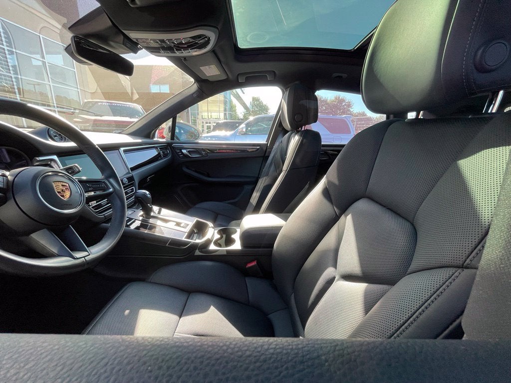 2022 Porsche Macan S Premium Plus Pkg, Clean CarFax, One Owner, Low Mil