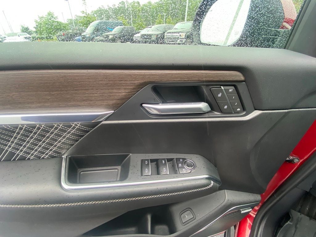 2025 GMC Acadia Denali