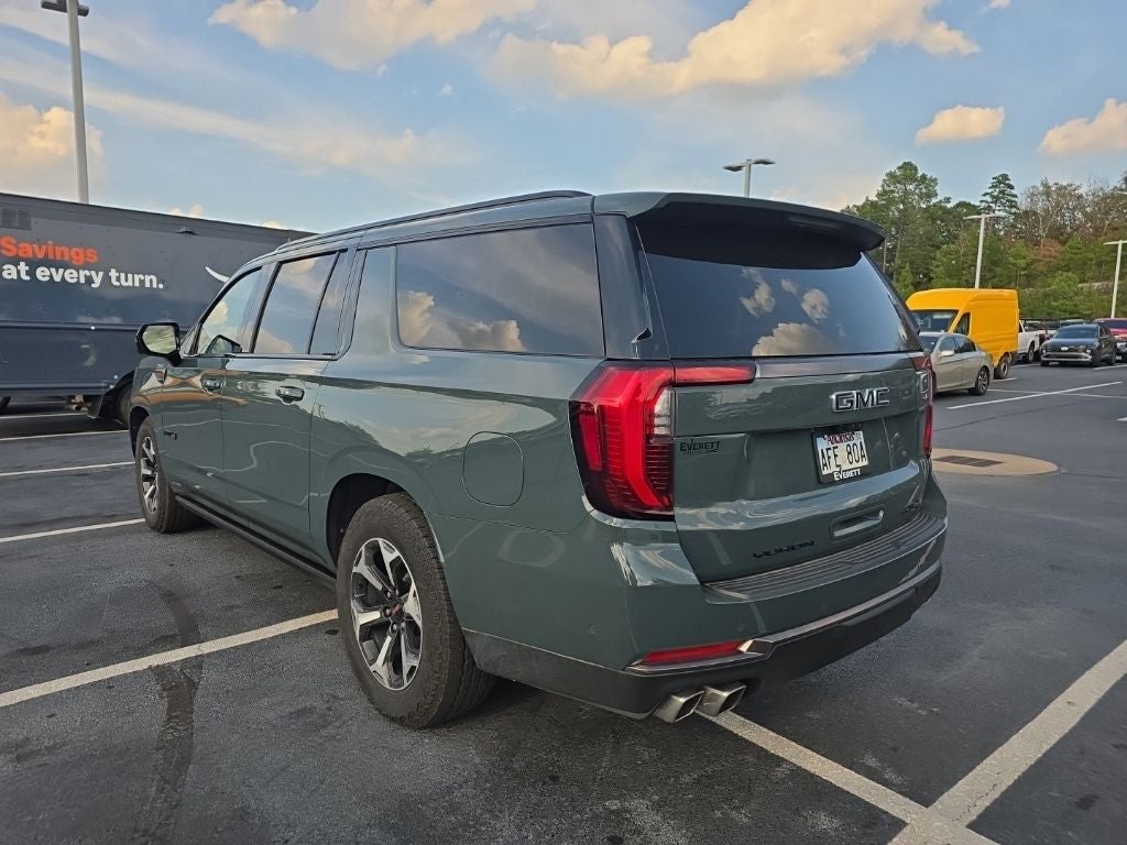 2026 GMC Yukon XL AT4 Ultimate AT4 Black Appearance-Night Vision