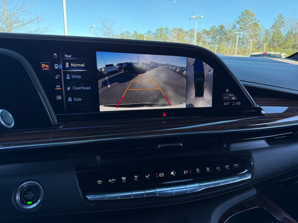 2022 Cadillac Escalade Luxury